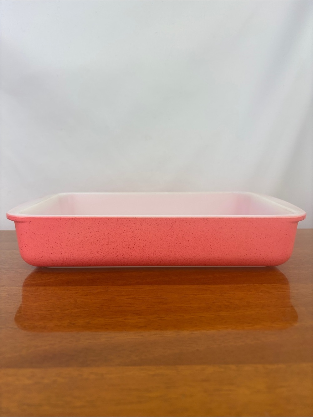 Vintage mid century Desert dawn pink oblong 1 1/2 qt Pyrex dish